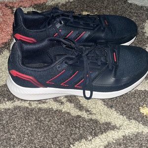 NWOT Men’s Adidas Running Sneakers